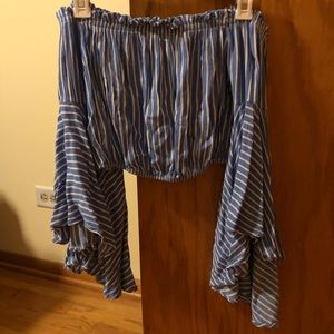 Cute boutique cropped open sleeve worn once